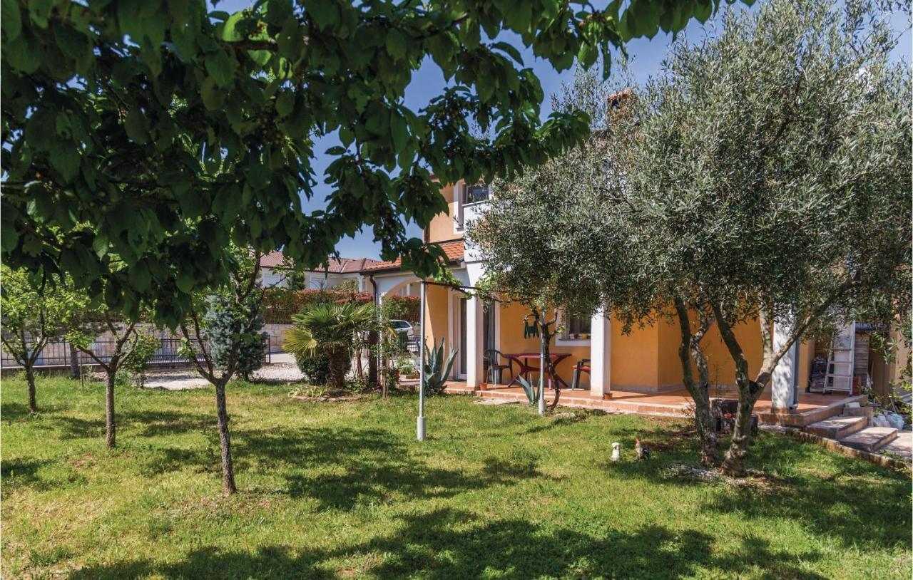 Nice Apartment In Kastel With Kitchen Zewnętrze zdjęcie